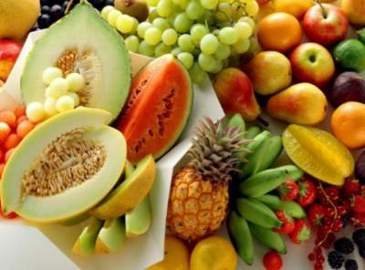 Эксперт рассказал, чем отличается польза от фруктов и овощей разных цветов