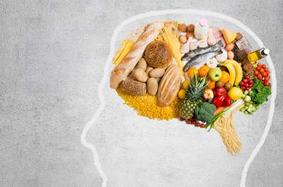 Медики рассказали, что нужно есть, чтобы сохранить когнитивные функции