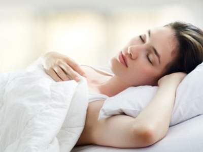 Для облегчения этих симптомов достаточно сменить позу сна